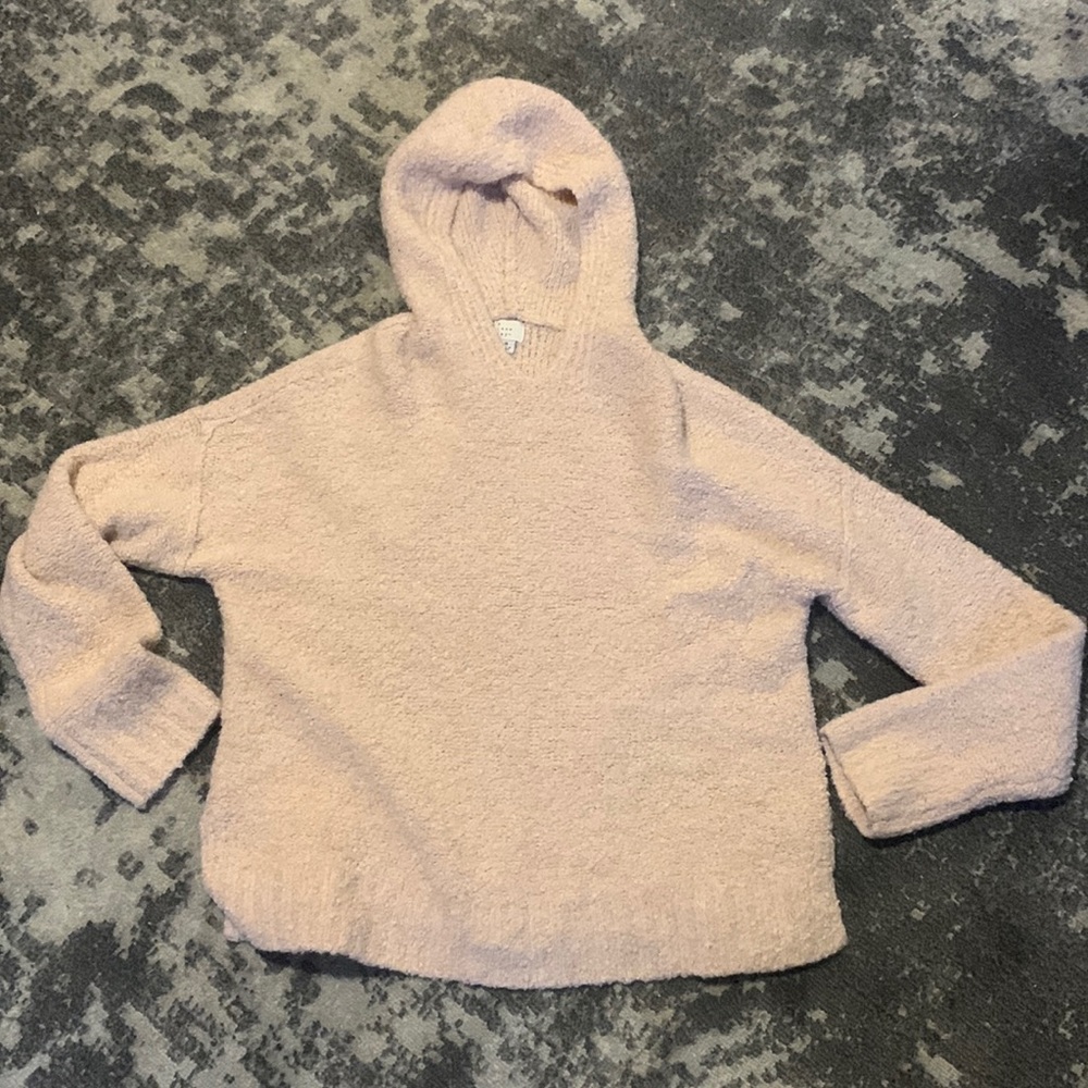 Sz med sweater by a new day
